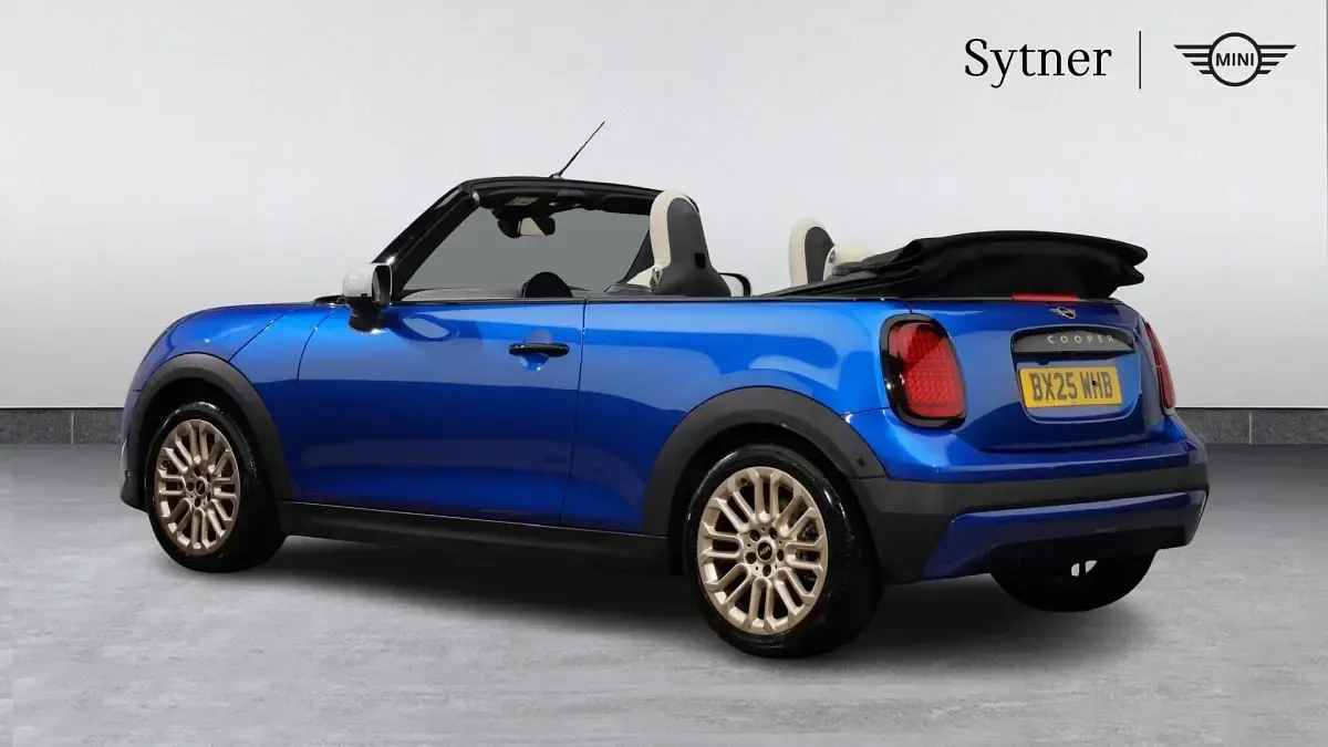 Used Mini Cooper 118 kW (161 HP) 2025 Blue Hatchback