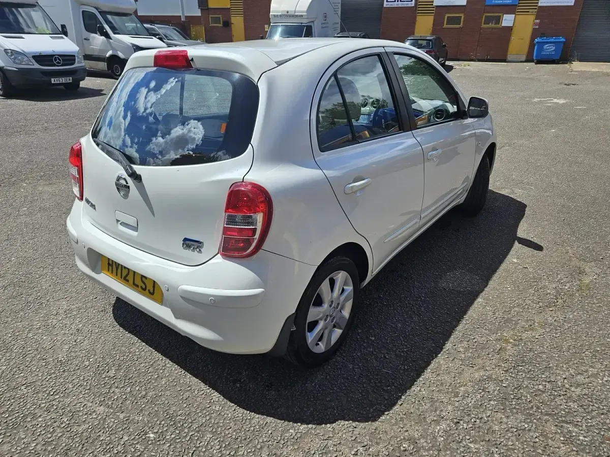 Used Nissan Micra Shiro 98 HP (72 kW) 2012 White Hatchback