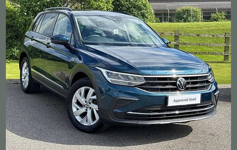Blue Used 2023 VW Tiguan Life SUV | £24,795 (Fair price) - Image 1/4