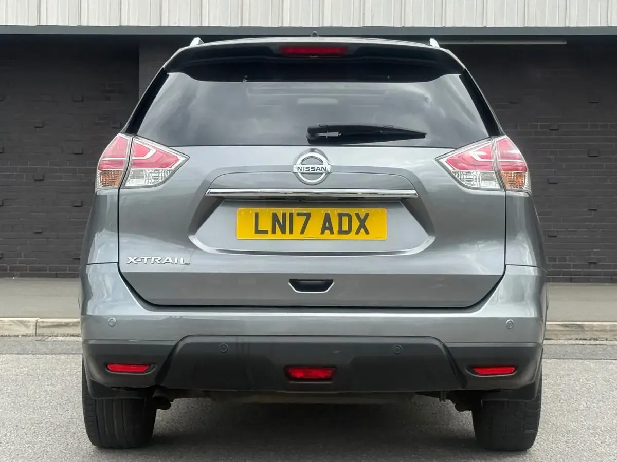 Used Nissan X-Trail Tekna 130 HP (95 kW) 2017 Grey SUV