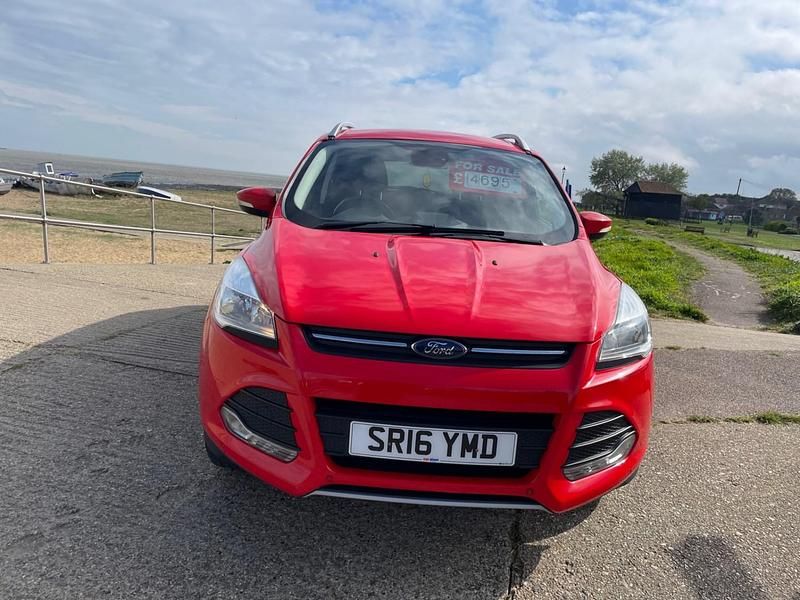 Used Ford Kuga Zetec 150 HP (110 kW) 2016 Red SUV