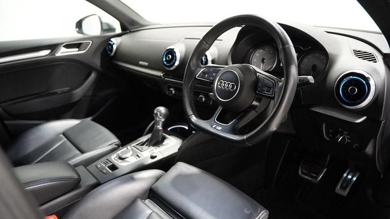 Used Audi S3 Design 300 HP (220 kW) 2019 Blue Sedan