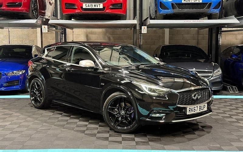 Used 2017 Infiniti Q30 Premium Hatchback | £11,989 (Fair price) - Image 1/3