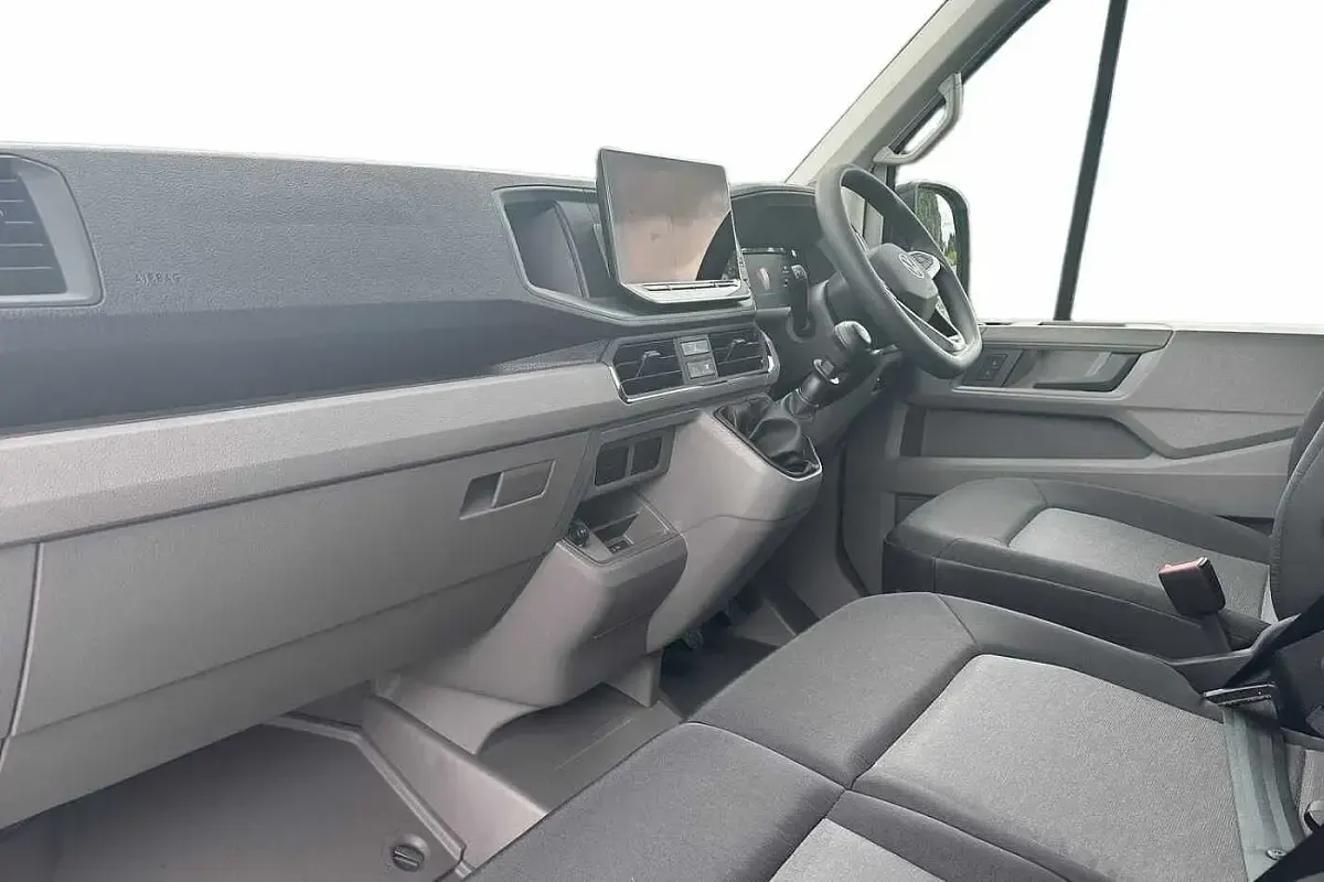 Used VW Crafter 140 HP (102 kW) 2026 Candy white Van