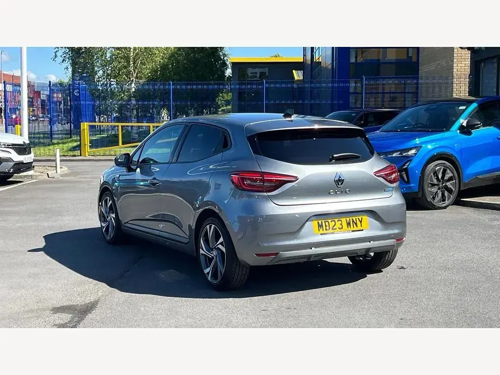 Used Renault Clio RS Line 140 HP (102 kW) 2023 Grey Hatchback