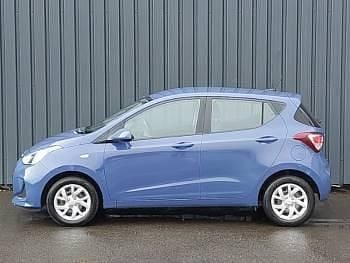 Used Hyundai i10 SE 66 HP (48 kW) 2017 Blue Hatchback