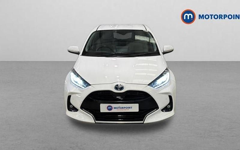 Second-hand Toyota Yaris Hybrid 116 CP (85 kW) 2025 Hatchback