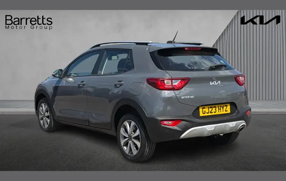 Used Kia Stonic 99 HP (72 kW) 2023 Grey SUV