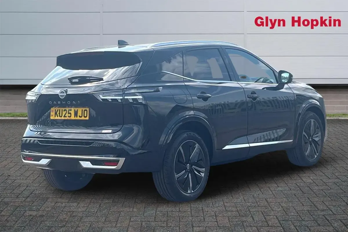 New Nissan Qashqai Tekna 140 HP (102 kW) 2025 Black SUV