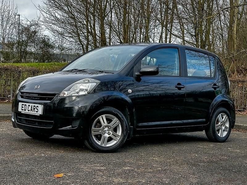 Used Daihatsu Sirion 85 HP (62 kW) 2009 Black Hatchback