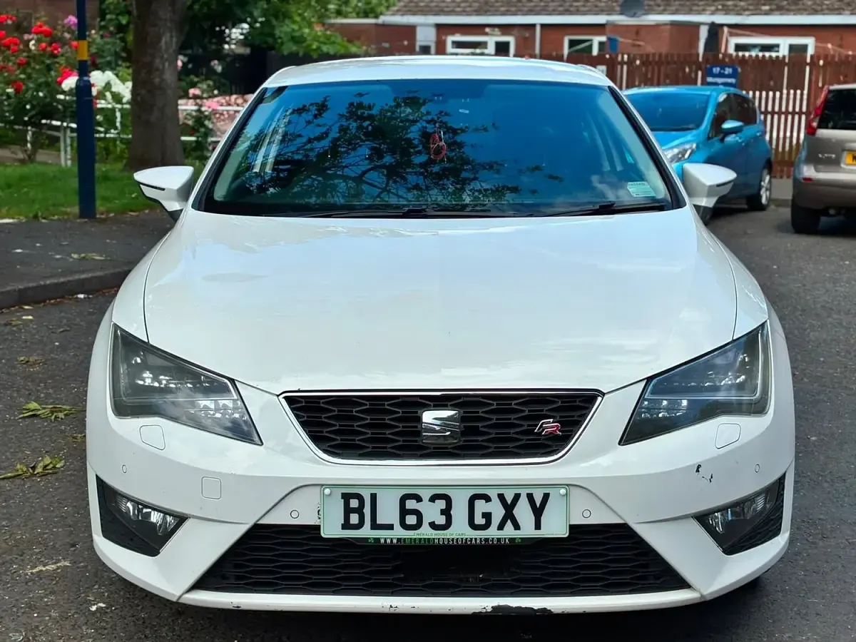 Used Seat Leon FR 2014 White Hatchback