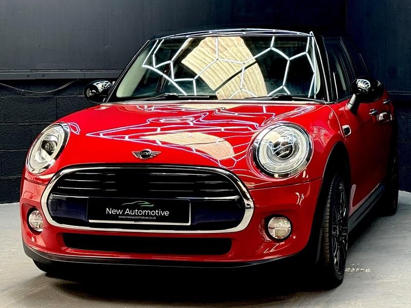 Used Mini Cooper D Hatch 116 HP (85 kW) 2017 Red Hatchback