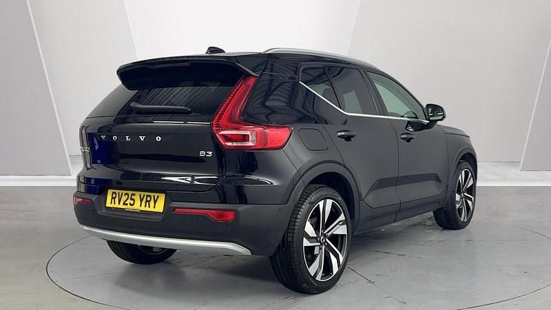 Usado Volvo XC40 Ultra 2025 Negro SUV
