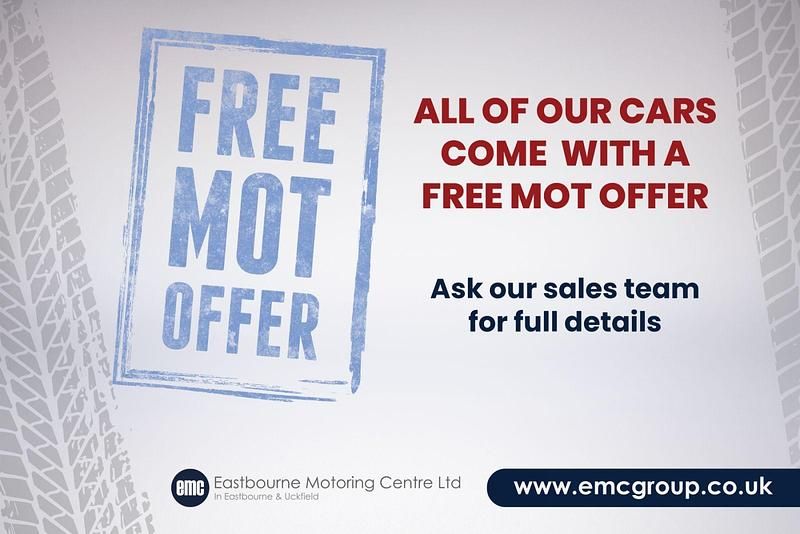 Used Suzuki Ignis SZ-T 83 HP (61 kW) 2023 White pearlescent SUV