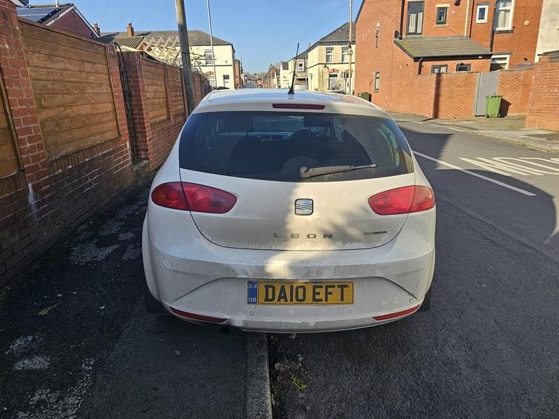 Used Seat Leon Ecomotive 2010 White Hatchback