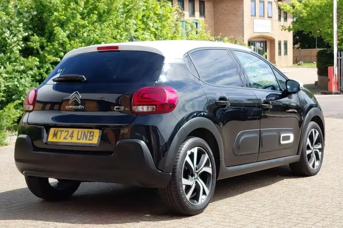 Used Citroën C3 PureTech 82 HP (60 kW) 2024 Black Hatchback