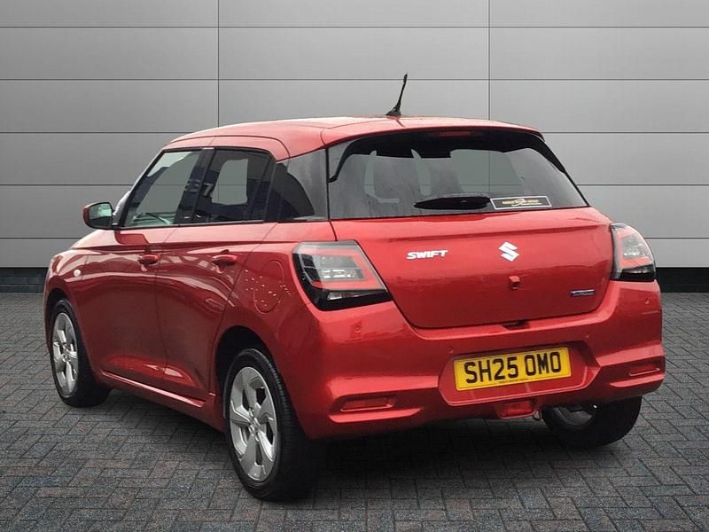 Used Suzuki Swift 82 HP (60 kW) 2025 Premium metallic  burning red pearl Hatchback