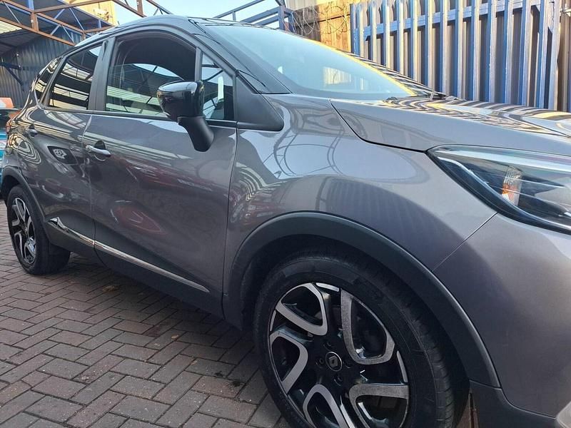 Used Renault Captur Iconic 2019 Grey SUV