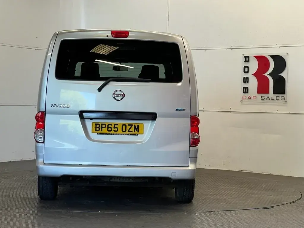 Used Nissan NV200 Acenta 90 HP (66 kW) 2016 Silver MPV