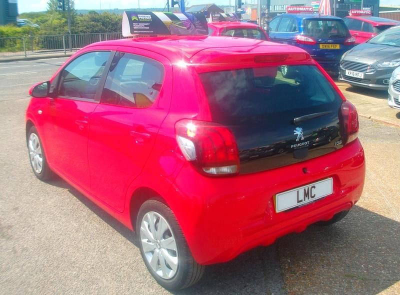 Begagnad Peugeot 108 Active 2018 Röd Halvkombi