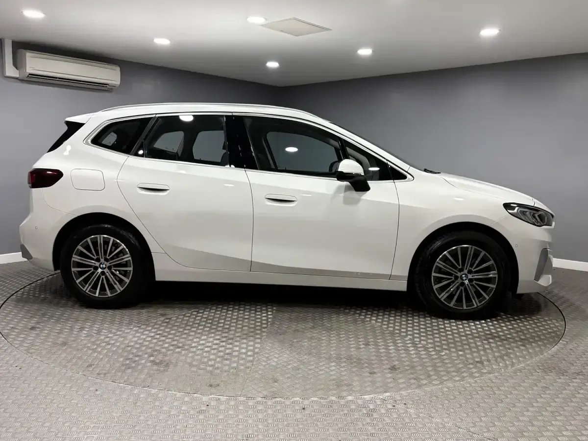 Used BMW 220 Luxury Line 2023 White Coupe