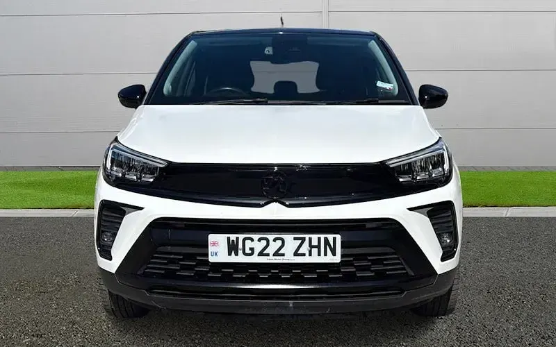 Used Vauxhall Crossland GS Line 110 HP (80 kW) 2022 White SUV