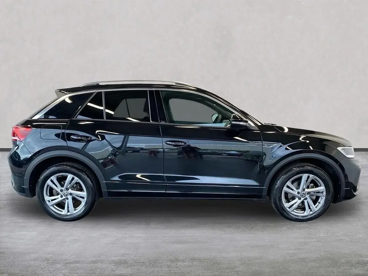 Used VW T-Roc R-line 150 HP (110 kW) 2025 Black SUV