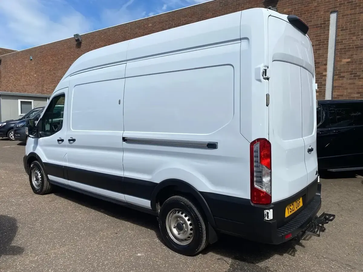 Used Ford Transit 130 HP (95 kW) 2021 White Van