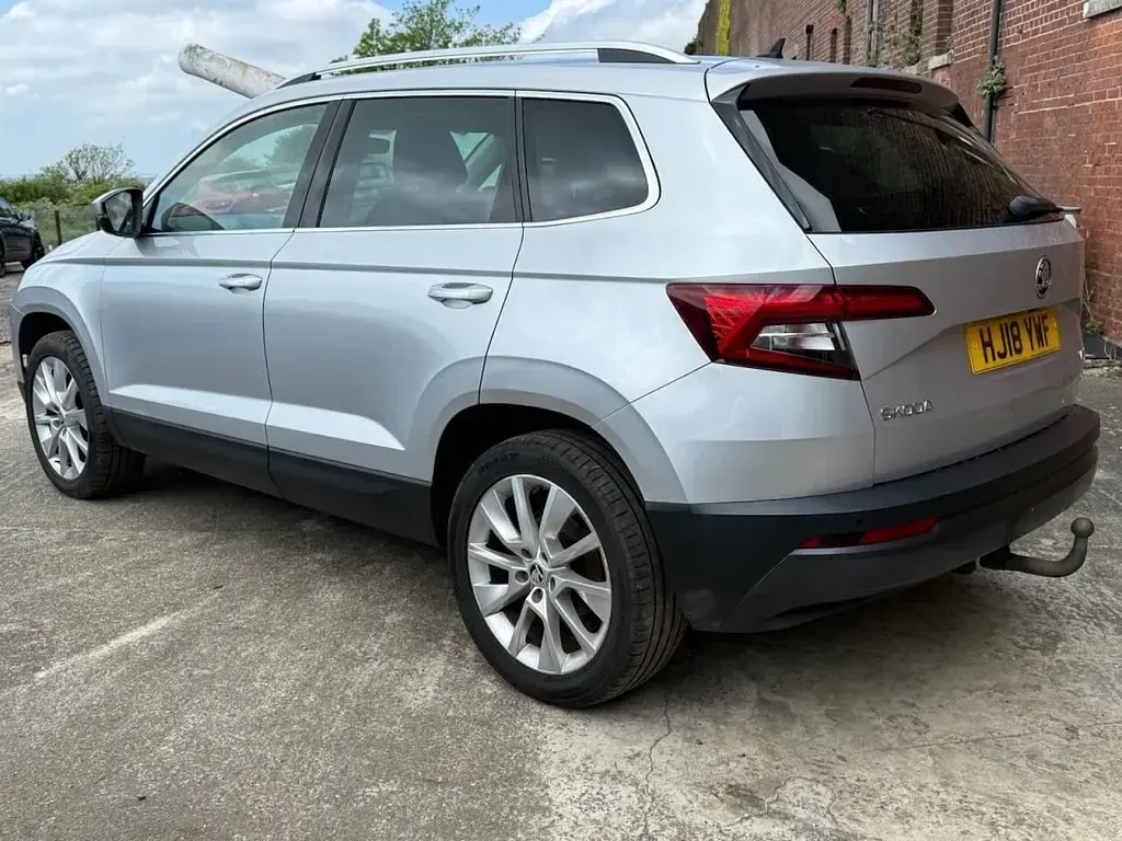 Gebraucht Skoda Karoq SE L 150 PS (110 kW) 2018 Silber SUV