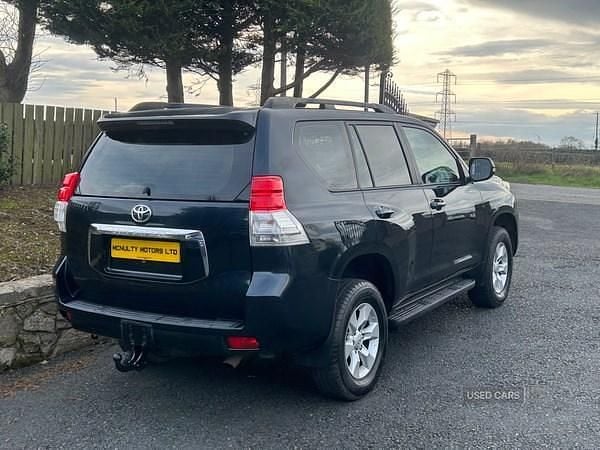 Used Toyota Land Cruiser 190 HP (139 kW) 2011 Grey SUV