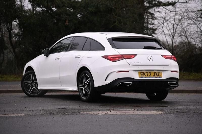 Used Mercedes CLA250e Shooting Brake AMG line 218 HP (160 kW) 2022 White Estate