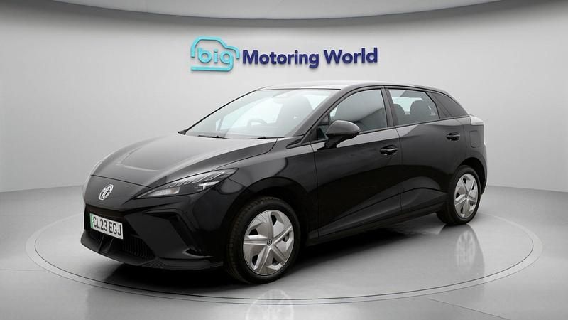 Used MG MG4 EV SE 2023 Black Hatchback