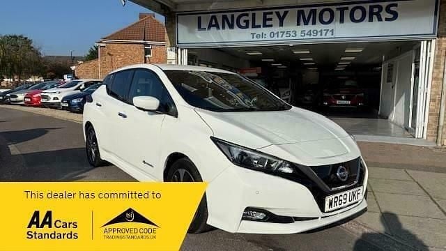 Used Nissan Leaf N-Connecta 110 kW (150 HP) 2019 Arctic white Hatchback