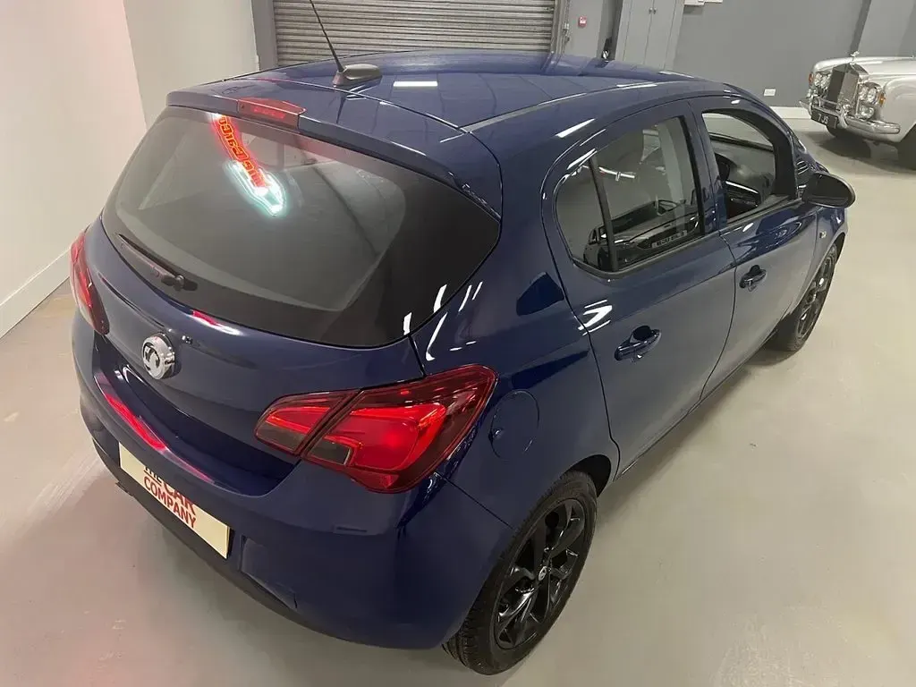Used Vauxhall Corsa SRi 75 HP (55 kW) 2018 Blue Hatchback