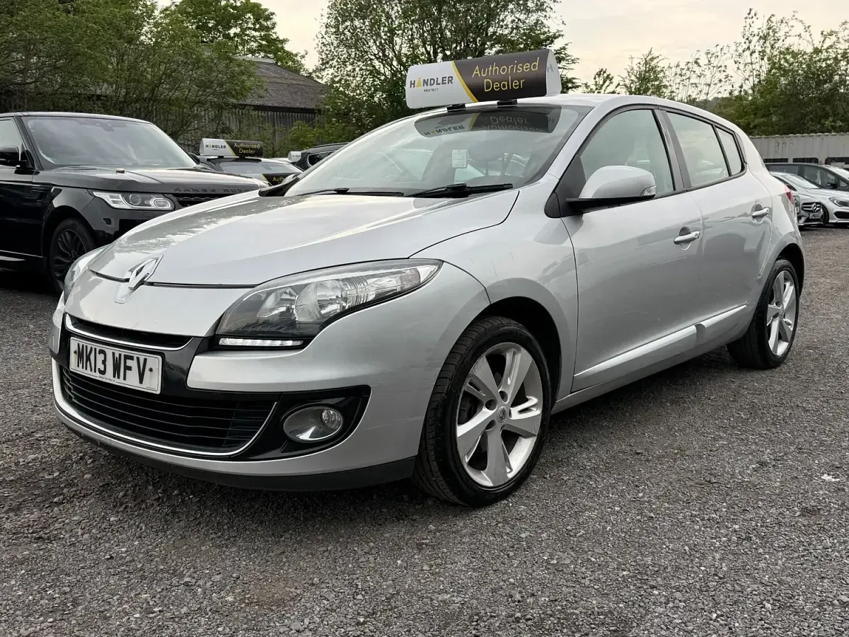 Used Renault Mégane Dynamique 110 HP (80 kW) 2013 Silver Hatchback