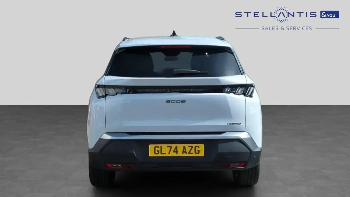 Used Peugeot 5008 Allure 134 HP (98 kW) 2024 White SUV