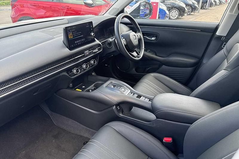 Used Honda ZR-V Advance 184 HP (135 kW) 2025 White SUV