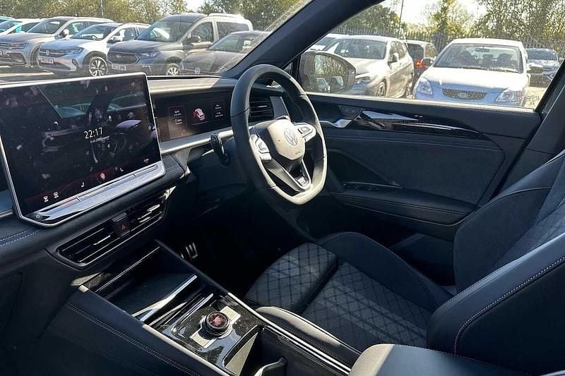 Used VW Tayron R-line 150 HP (110 kW) 2025 Dolphin grey SUV