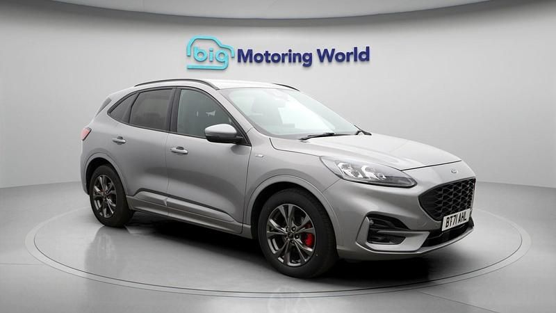 Used Ford Kuga ST-Line 150 HP (110 kW) 2022 Silver SUV