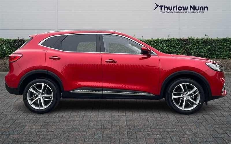 Used MG HS Exclusive 162 HP (119 kW) 2022 Red SUV