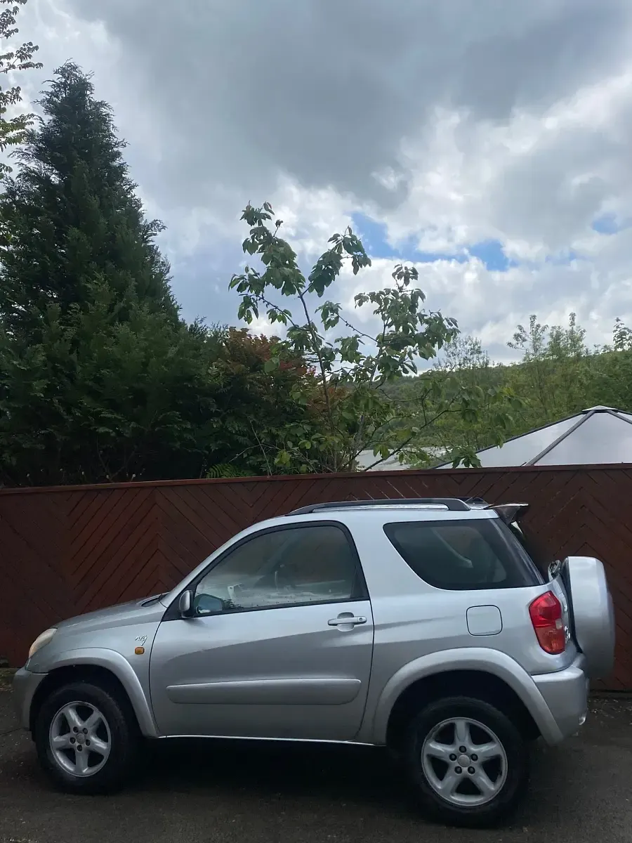 Used Toyota RAV4 2001 Silver SUV
