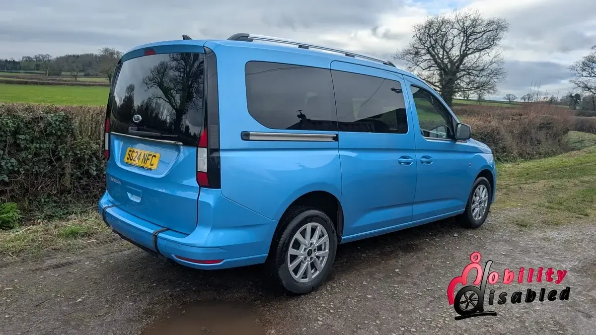 Used Ford Tourneo Connect Titanium 122 HP (89 kW) 2024 Blue MPV