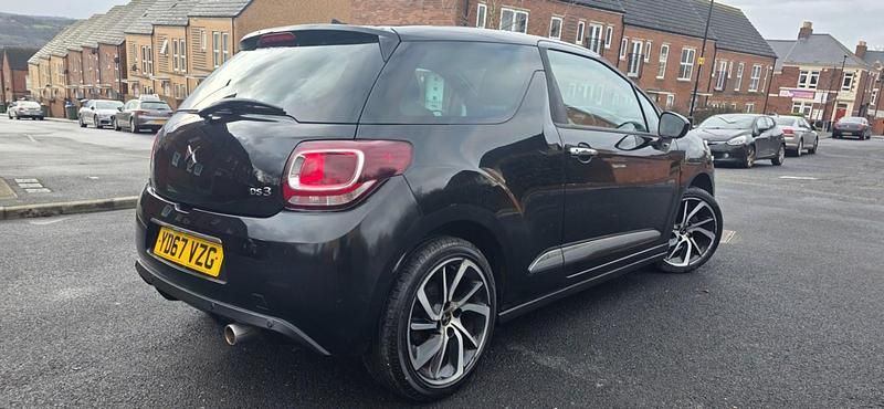 Used DS Automobiles DS3 Connected Chic 2017 Black Hatchback