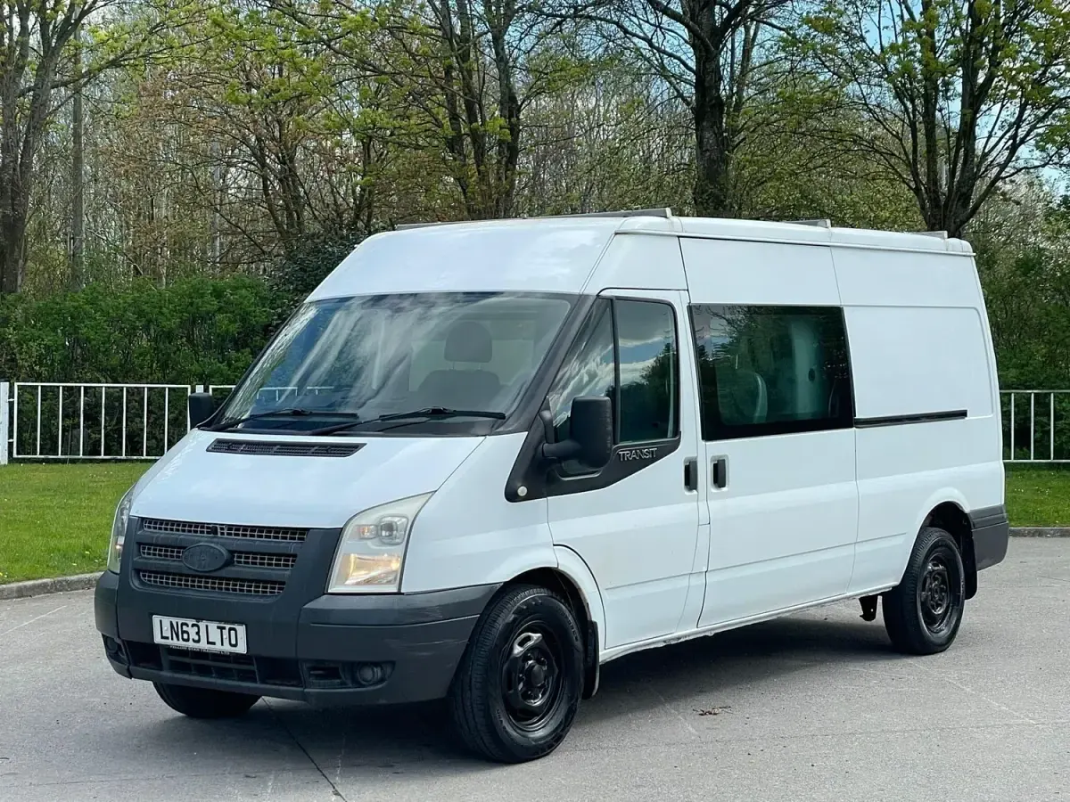 Usado Ford Transit 100 HP (73 kW) 2013 Branco Van