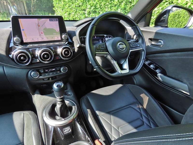 Used Nissan Juke S 114 HP (83 kW) 2020 Red SUV