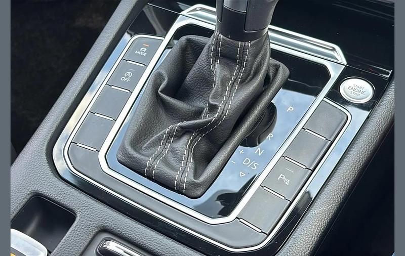 Black Used 2024 VW Arteon R-line Estate | £28,299 (Fair price) - Image 1/4