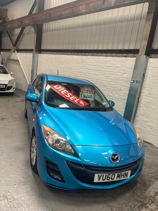 Used Mazda 3 2010 Blue Hatchback