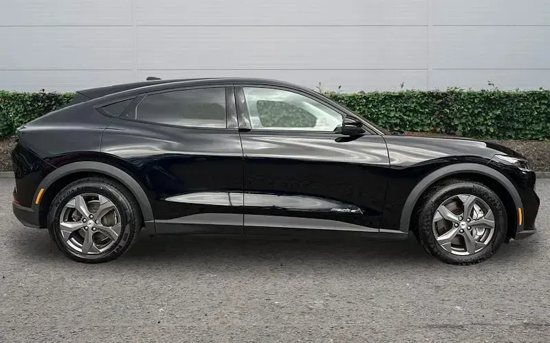 Käytetty Ford Mustang Extended Range 294 HP (216 kW) 2021 Farmari
