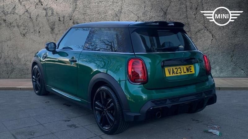 Used Mini Cooper Hatch 134 HP (98 kW) 2023 Green Hatchback