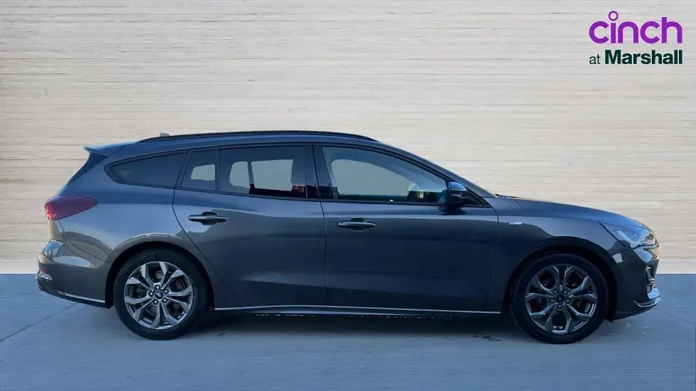 Used Ford Focus ST-Line 125 HP (91 kW) 2024 Grey Estate